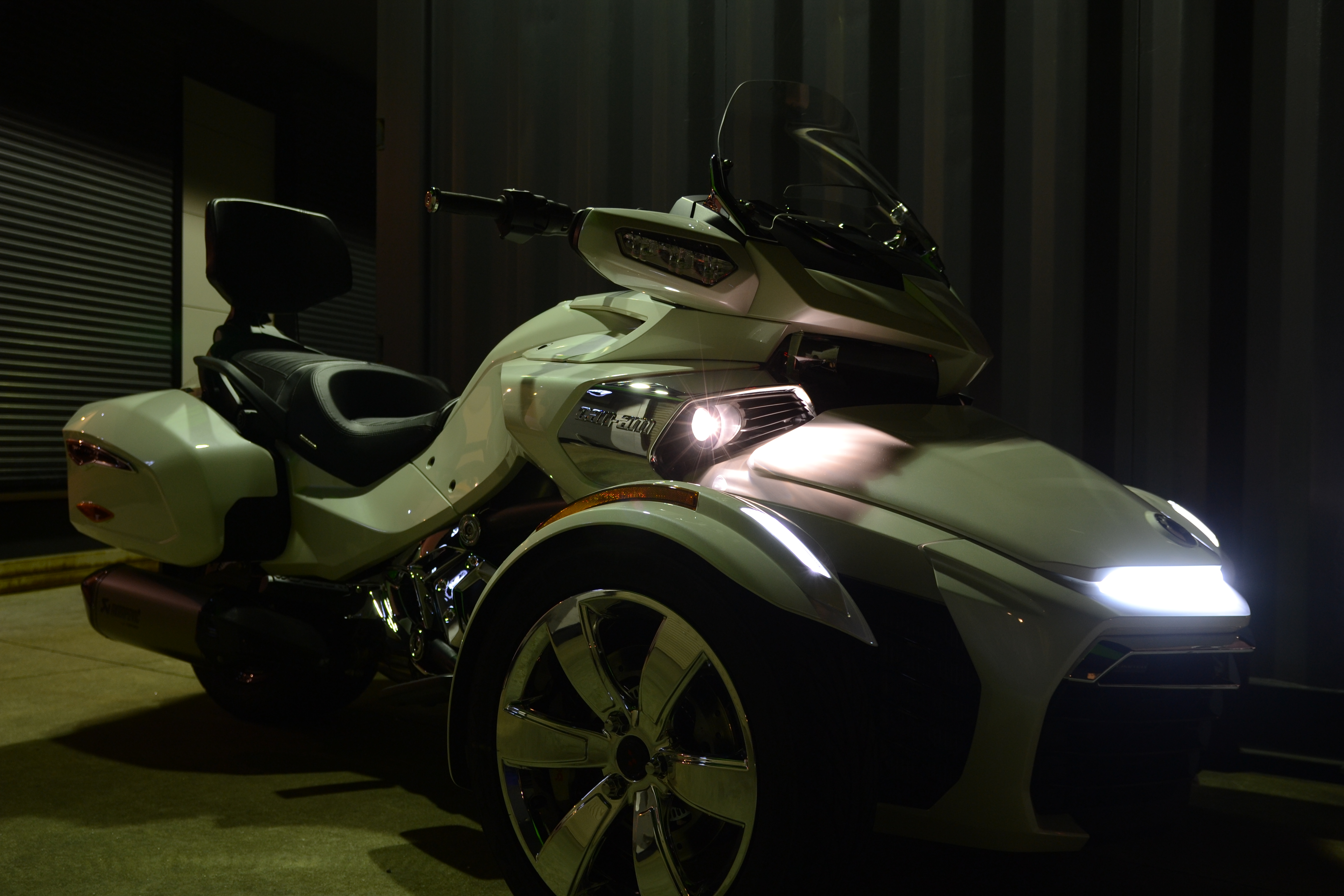 BRP Can-Am SPYDER F3 LIMITED カスタム | mattiのスピードブログ